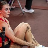 Blessée au pied, Annik Kälin ne pourra pas défendre ses chances lors de l'heptathlon. KEYSTONE/MICHAEL BUHOLZER